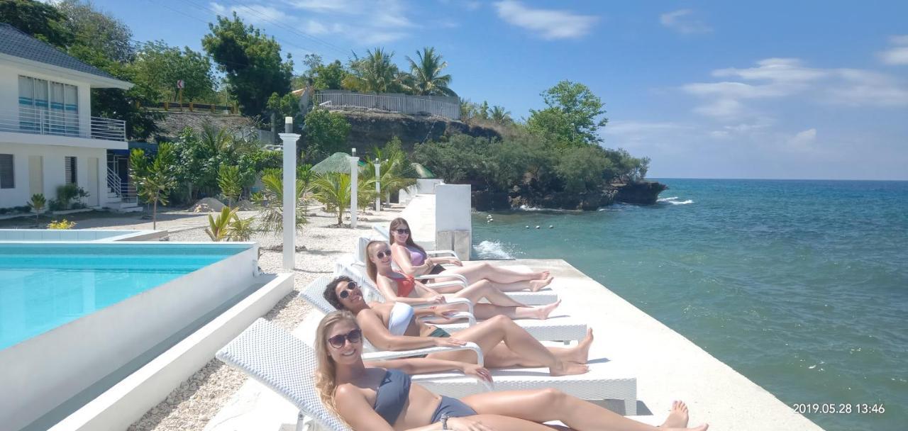 Seascape Beach Resort 오슬롭 외부 사진