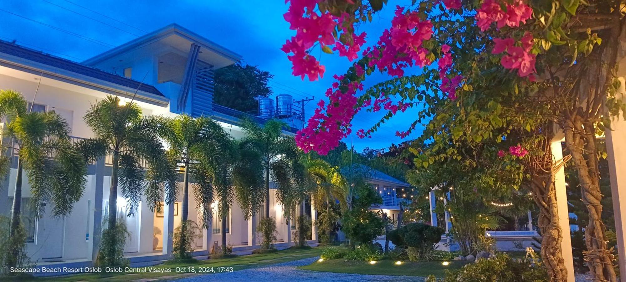 Seascape Beach Resort 오슬롭 외부 사진