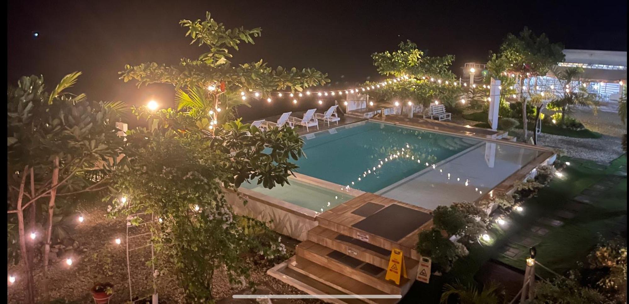 Seascape Beach Resort 오슬롭 외부 사진